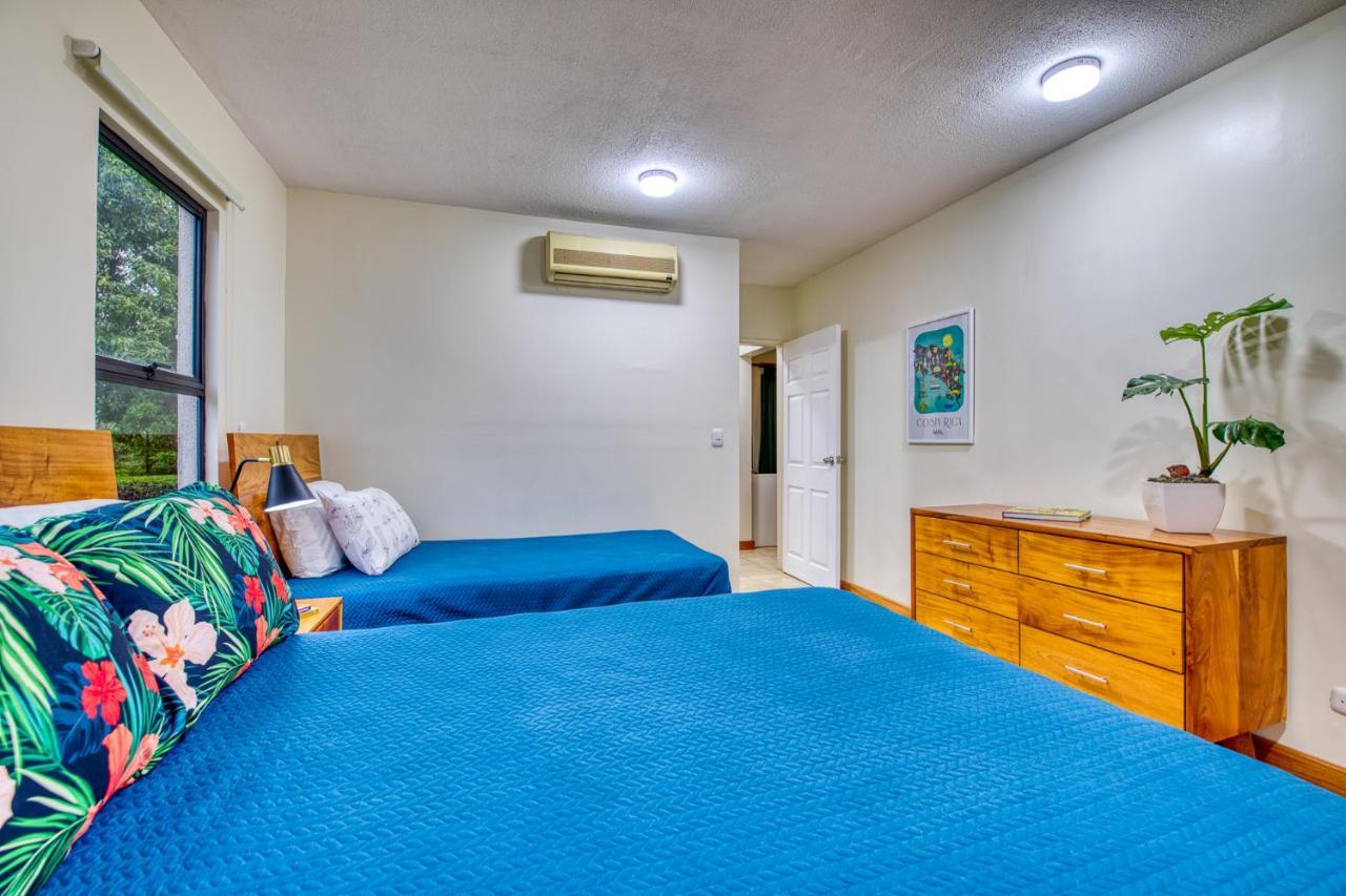 Golden Getaway Apartments Liberia Exterior foto